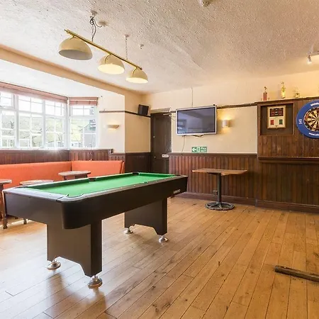 The Cross Keys Тибей