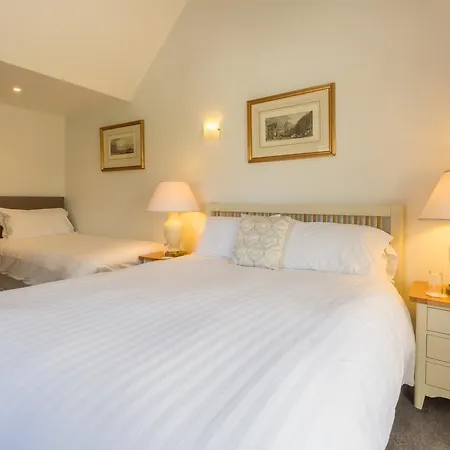 The Cross Keys 3*