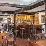 The Cross Keys 3*