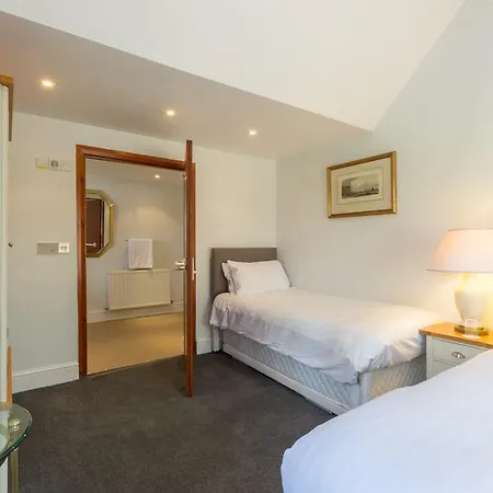 Han/Misafirhane The Cross Keys 3*